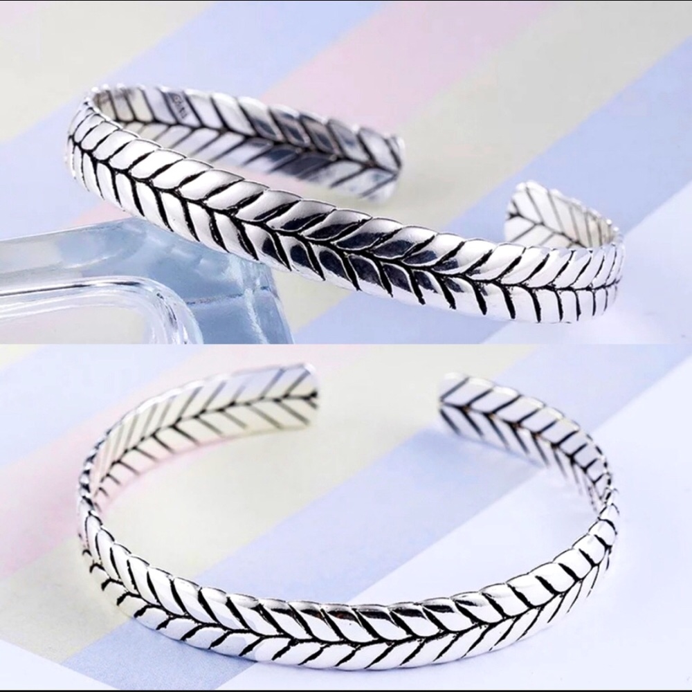 New .925 Silver Herringbone Bangle Bracelet - Picture 2 of 3